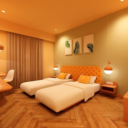 Bloom Hotel - Golf Course Road, Sector 43 Гургаон Экстерьер фото