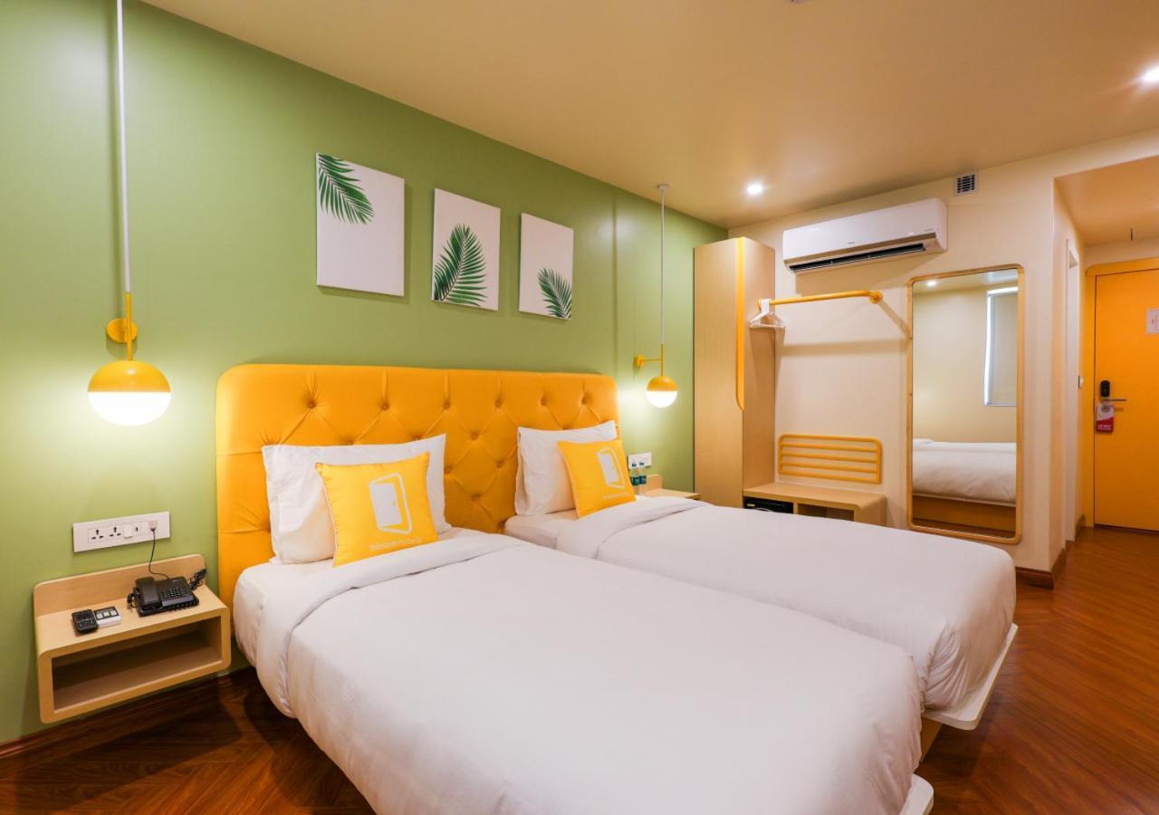 Bloom Hotel - Golf Course Road, Sector 43 Гургаон Экстерьер фото